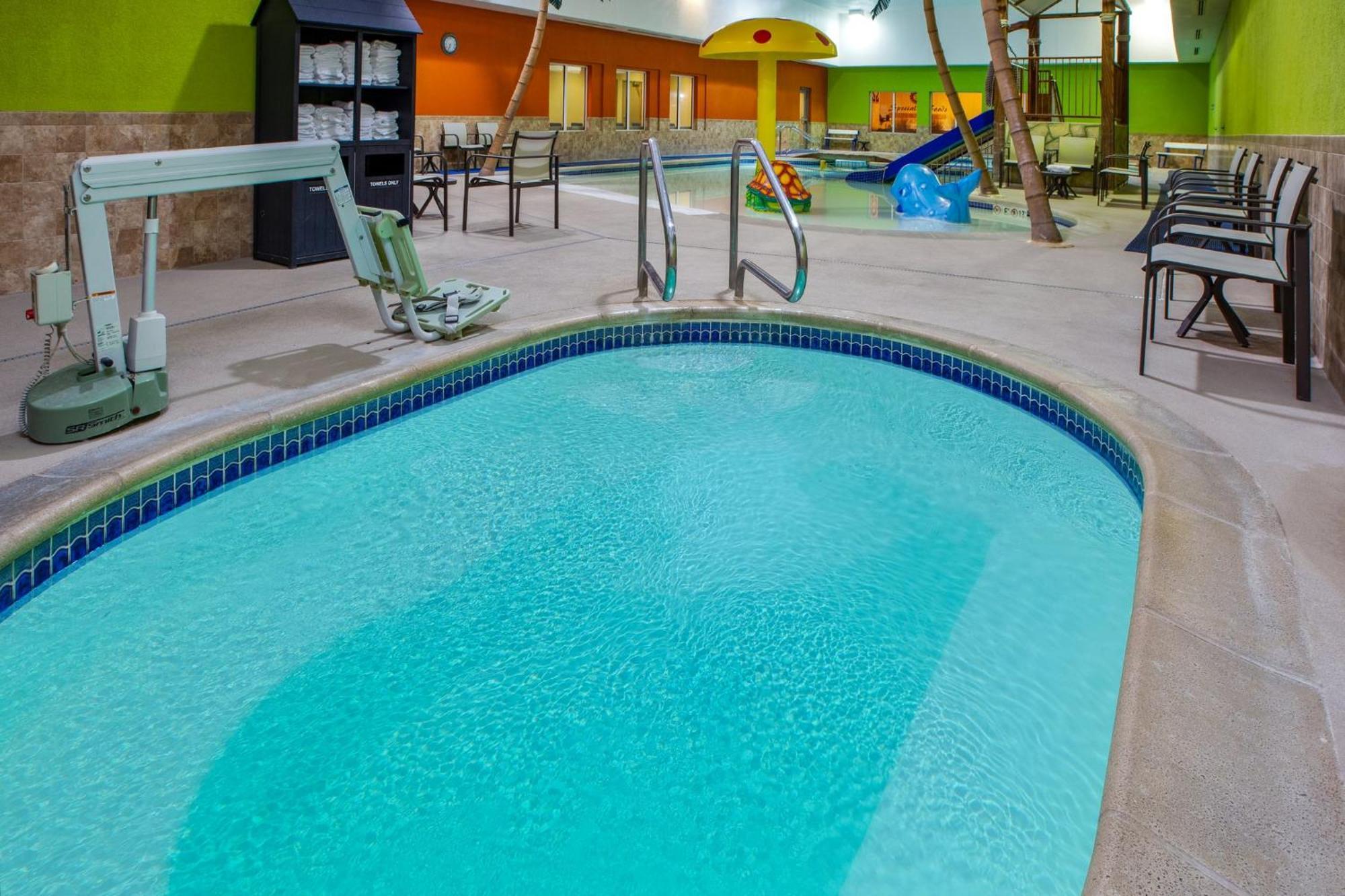 Holiday Inn Express Fremont By Ihg Eksteriør billede