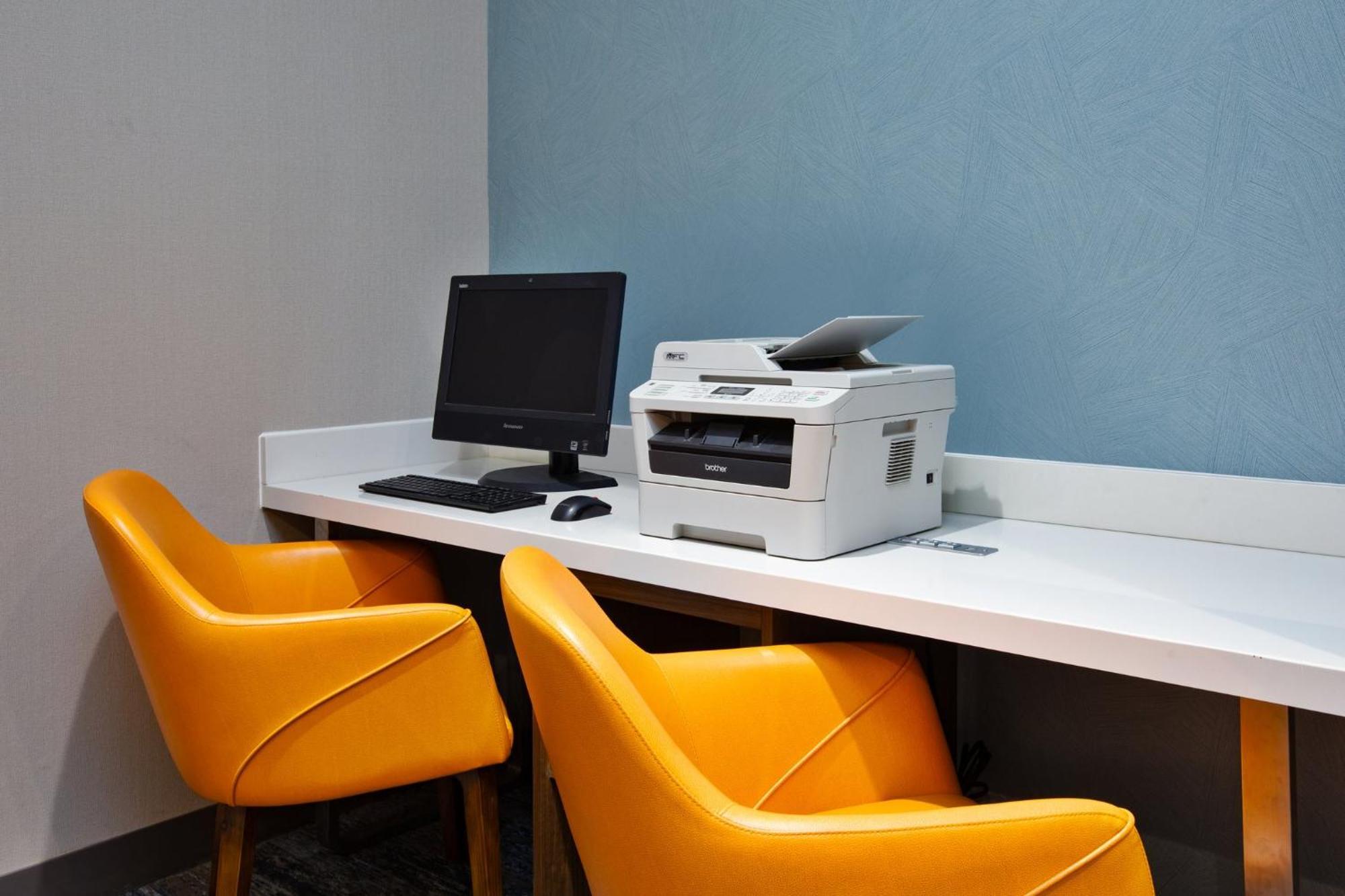 Holiday Inn Express Fremont By Ihg Eksteriør billede