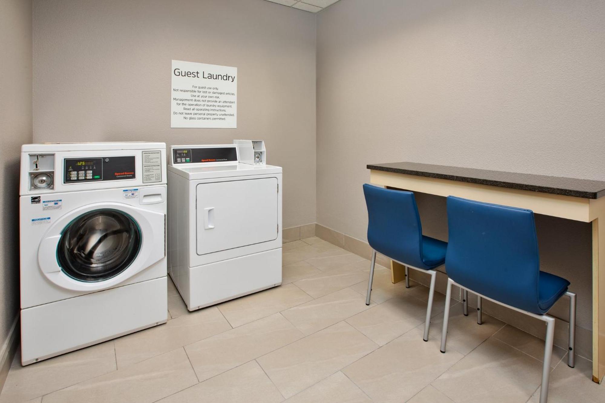 Holiday Inn Express Fremont By Ihg Eksteriør billede