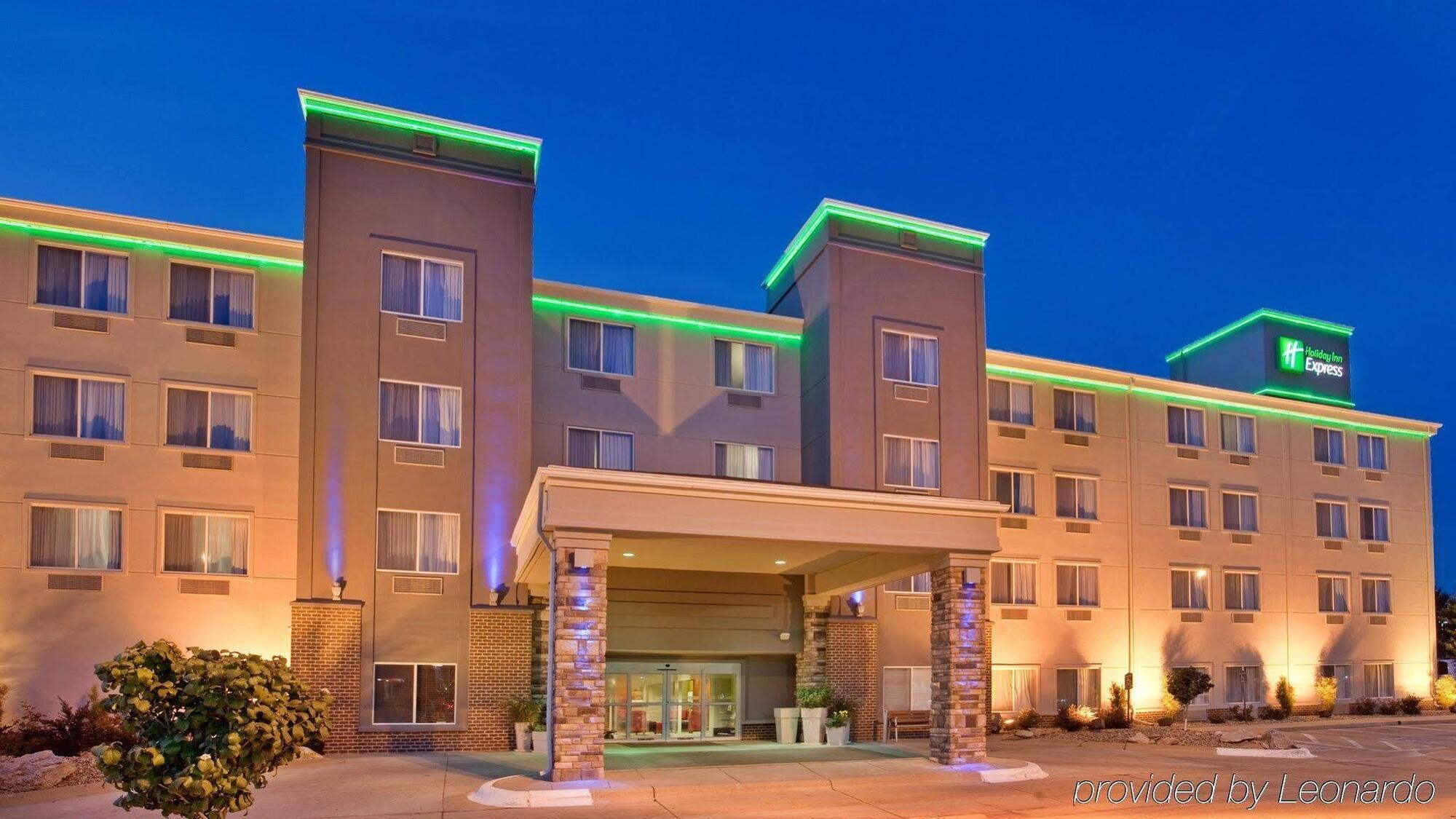Holiday Inn Express Fremont By Ihg Eksteriør billede